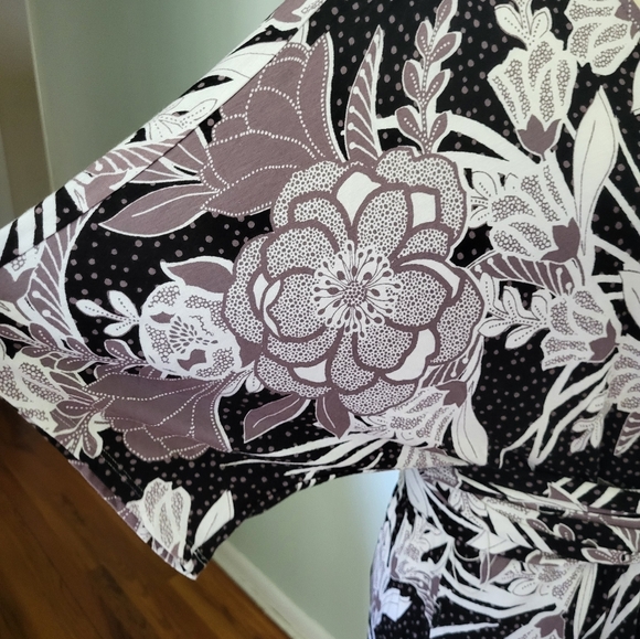 Soma Women XL Short Sleeve Kimono Faux Wrap Dress Vintage Bouquet Floral New - Picture 3 of 10